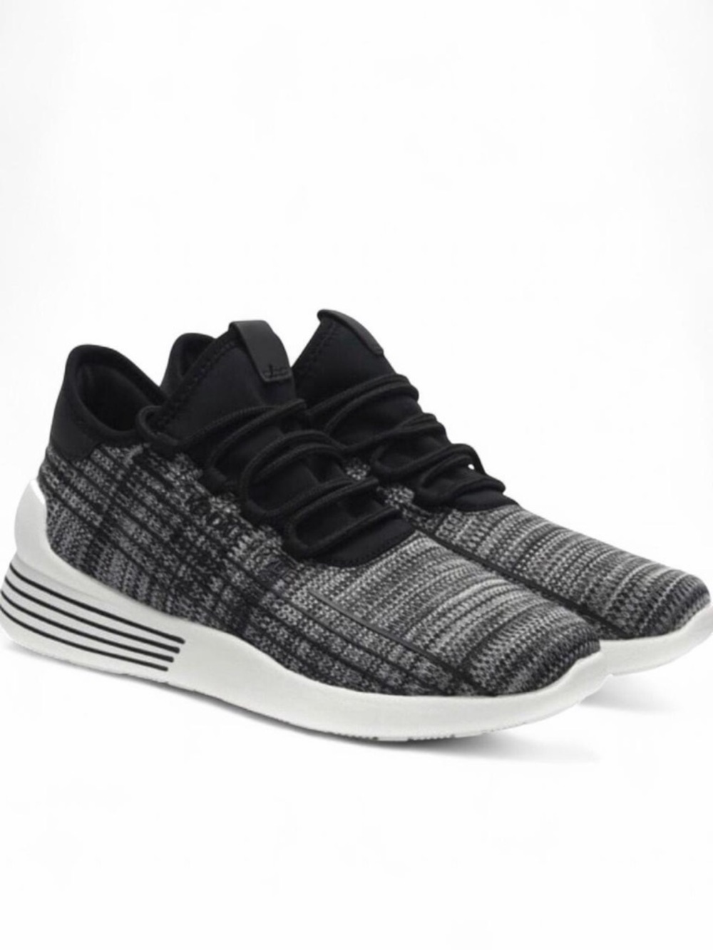 Kendall + Kylie kkDREEZE Knit Sneakers Black White 7.5